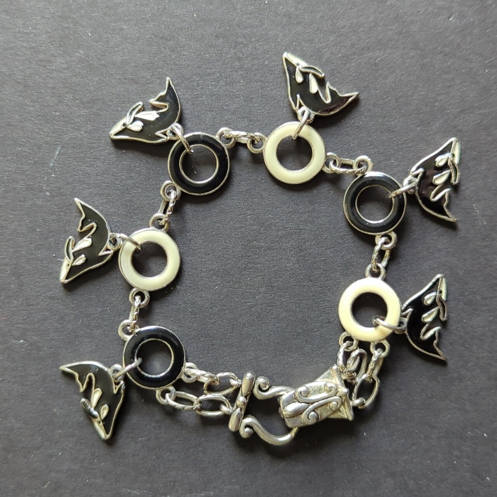 Charm Bracelet Orca Whales circles charms enamel on metal magnetic clasp